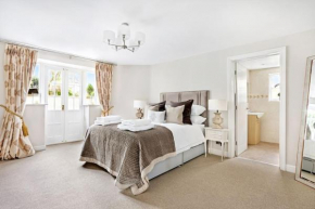 Entire spacious apartment - central Harrogate